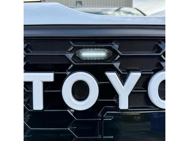 トヨタ ランドクルーザー300 GRスポーツ ランクル LEDグリルマーカー