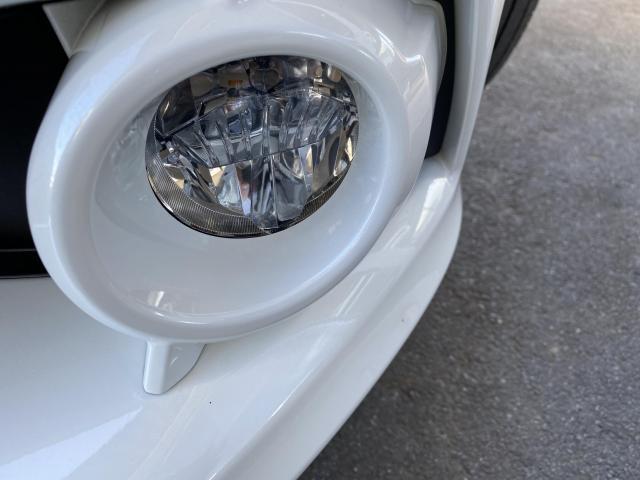 トヨタ 21 クラウン フォグランプ交換｜グーネットピット