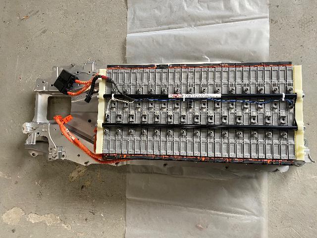 トヨタ 30 プリウス ハイブリッドバッテリー 交換 TOYOTA PRIUS HV