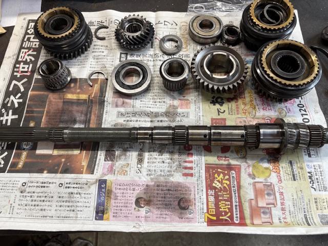 AE86 T50 ミッションオーバーホール クロスミッション組付け