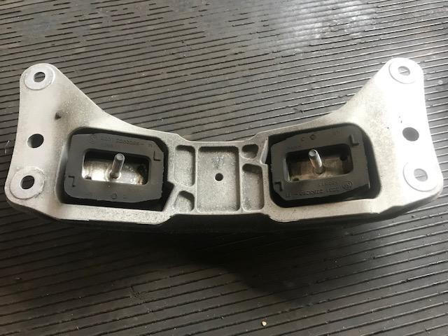 BMW E92 M3 エンジンマウント交換 ミッションマウント交換