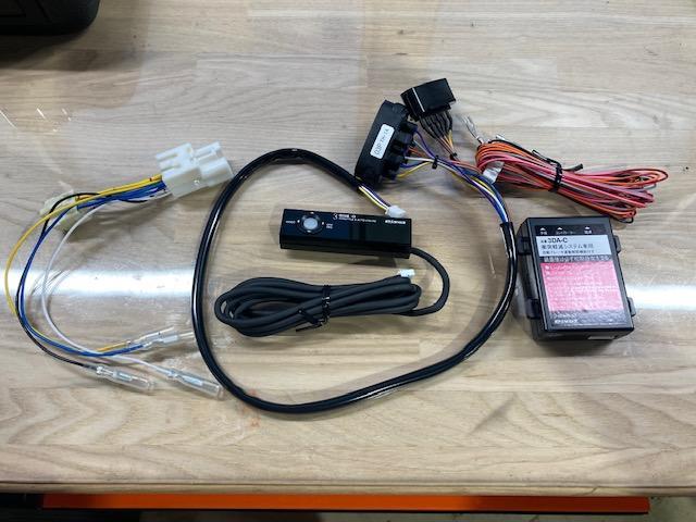 200系ハイエース スロコン取付け 後付けオートクルーズ pivot 3DA