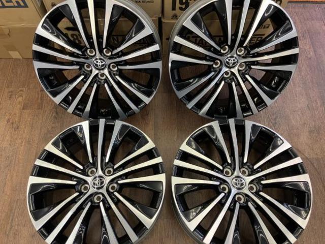 人気の19インチ！ハリアー純正＆新品ダンロップ スタッドレスセット