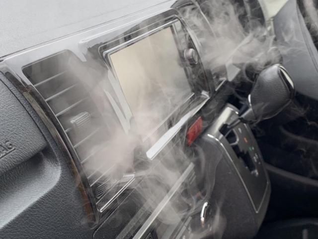 ハイエースエバポレーター洗浄車のエアコンにおいが臭いエアコン風弱い