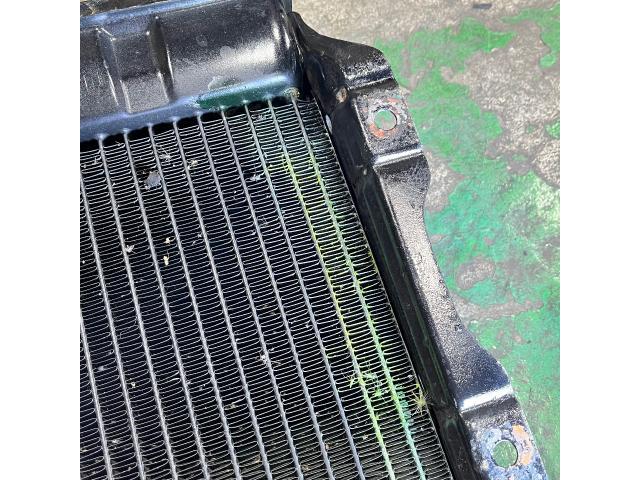 ダットサン510 ブルーバード】ラジエーター ラジエター 水漏れ