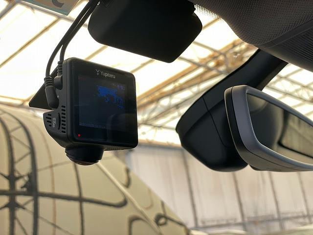 ユピテル MARUMIE ZQ-30R 取付 フォルクスワーゲン ポロ 前後ドライブ