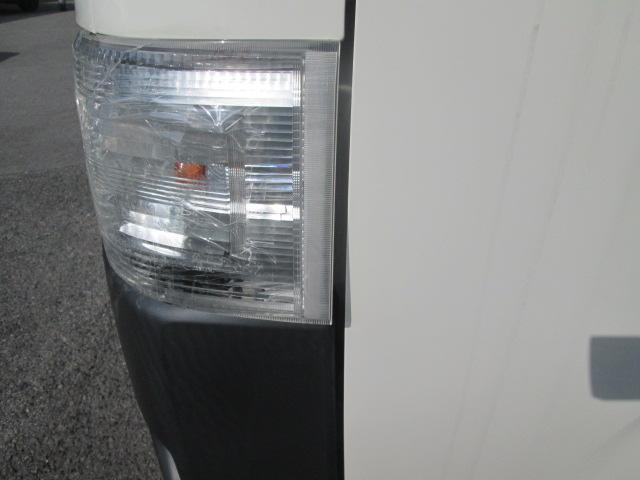 岡崎 豊田 安城 近く トヨタ ハイエース ヘッドライト割れ 交換 傷