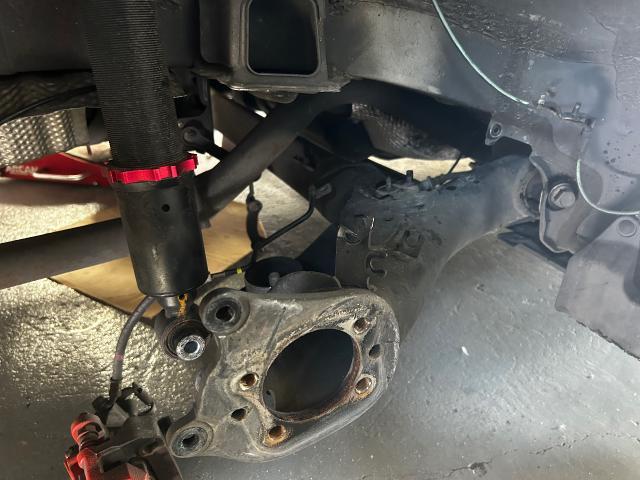 トヨタ 30プリウス 持ち込み リアアクスル交換 名古屋市中川区 一宮市