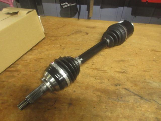 I様BL型マツダスピードアクセラ、車検のご依頼とドライブシャフト