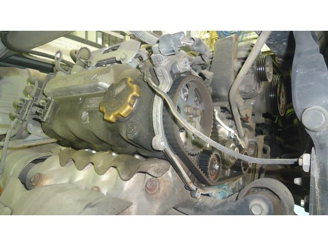 スバル サンバートラック TB （LE－TT1）のタイミングベルト交換