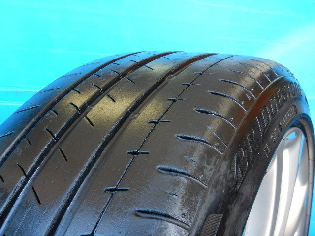 フォルクスワーゲンシロッコ純正17インチを少し車高の下がったゴルフ