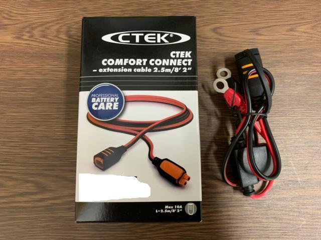 ポルシェ 992にCTEK（シーテック）バッテリー充電器端子を