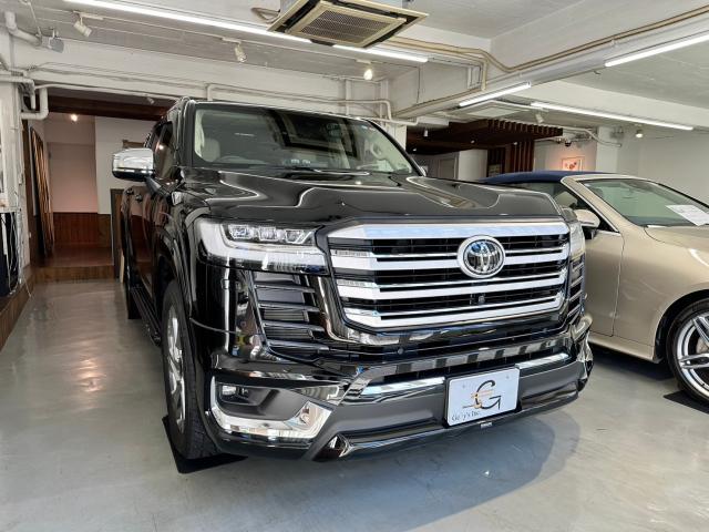 トヨタ ランドクルーザー300ZXのグリルをGRグリルに交換