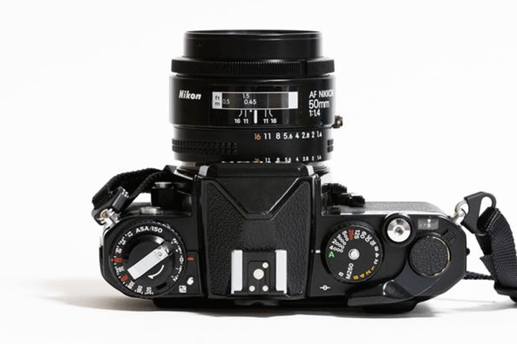 ウチヤマシンヤのカメラ語り Part.02「Nikon FE2」 | PicoN!