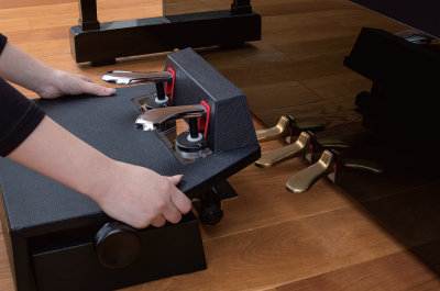 ♪～ ピアノ補助ペダルの最高峰!進化し続けるM-60 ～ | 西宮北口