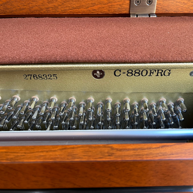 店頭展示品》C-880FRG カワイアップライトピアノ | ご成約済み商品