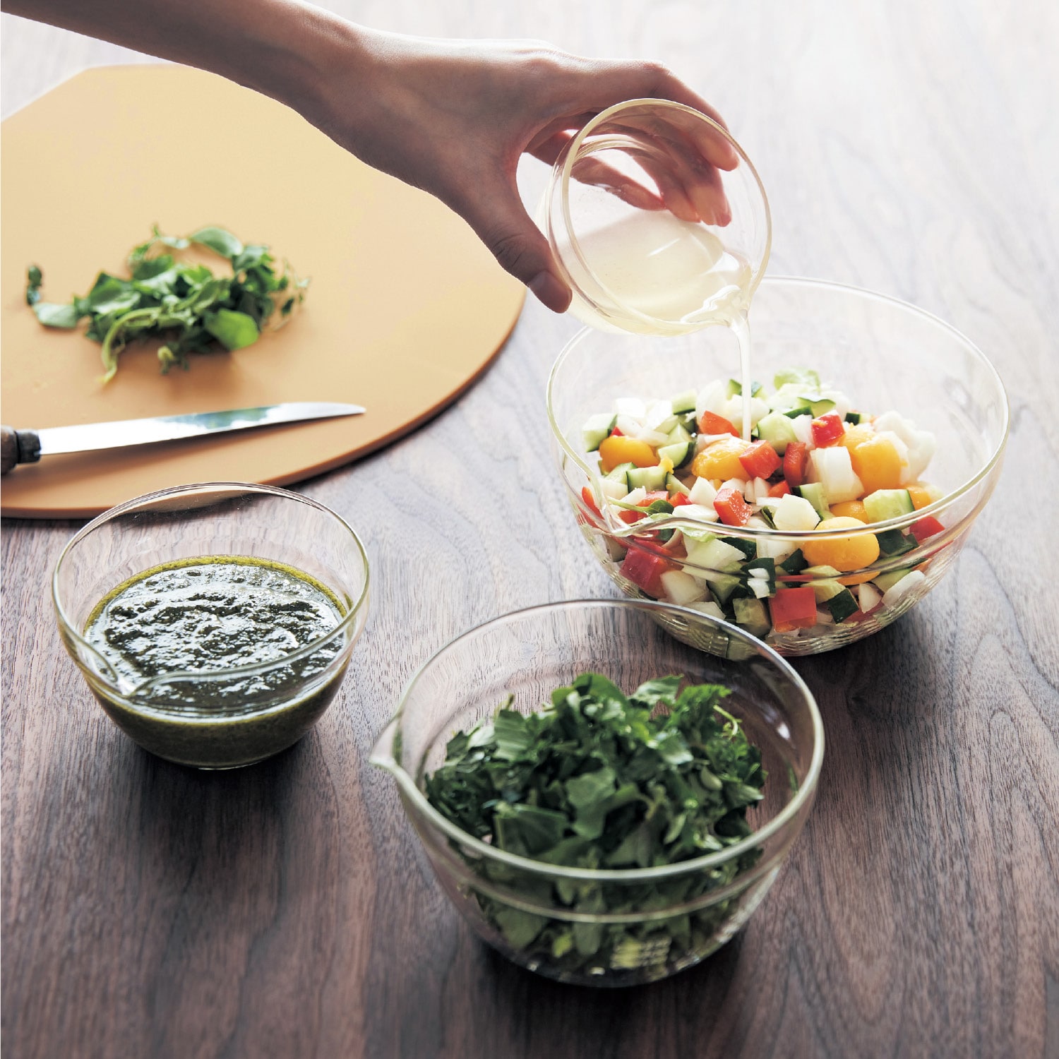 入れ子式になる片口耐熱ガラスボウルセット（ざる/ボウル/バット