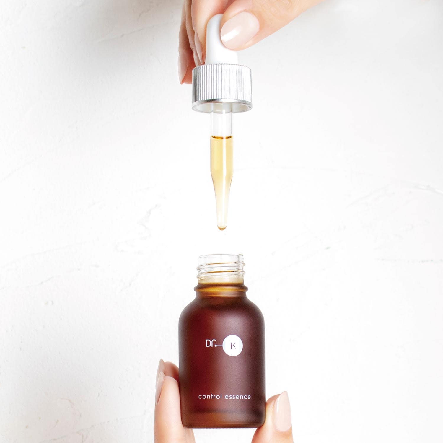 ドクターケイ コントロール エッセンス（美容液）｜(ドクターケイ