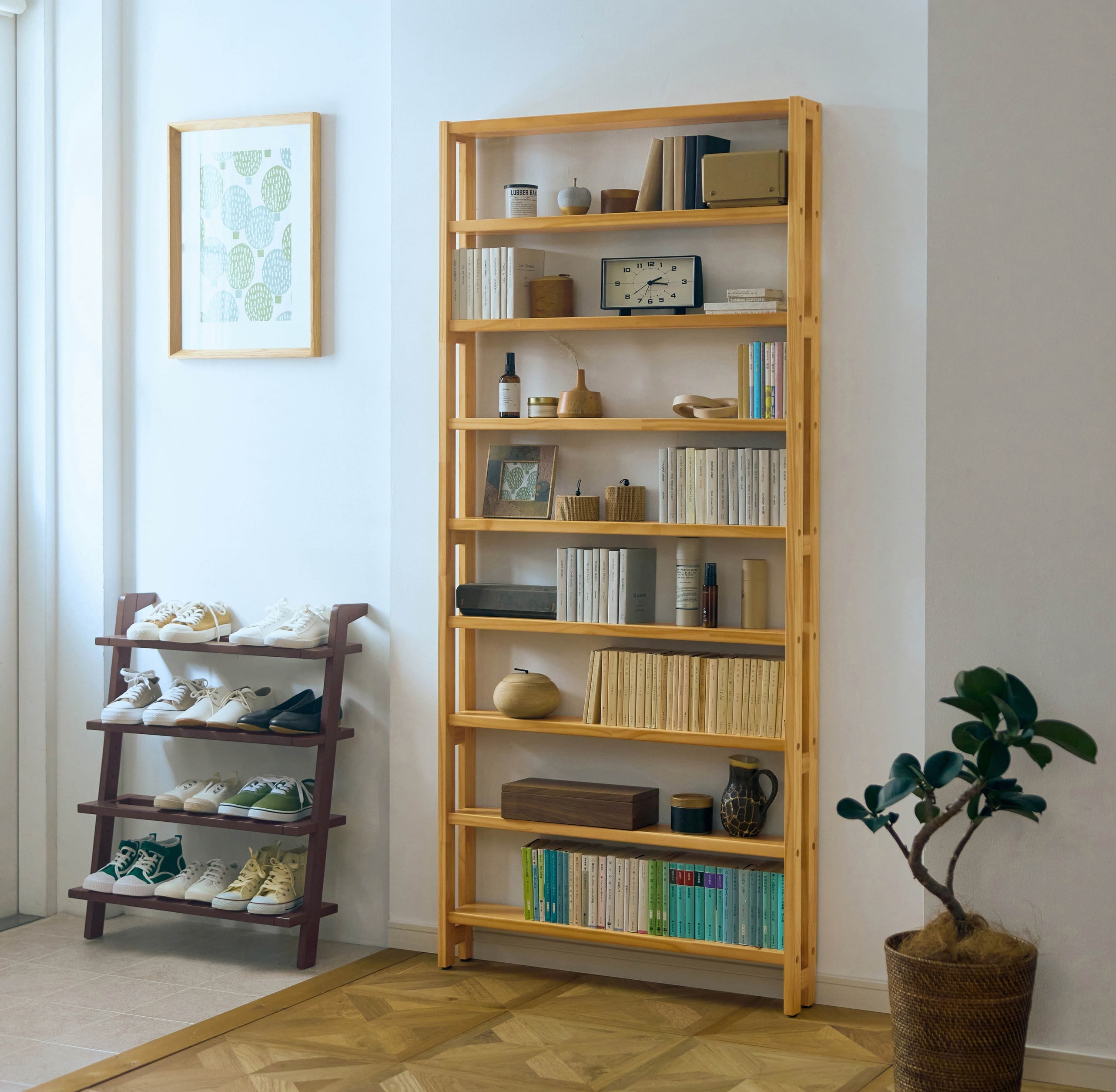 突っ張らずに取り付けられる薄型ラック・本棚（壁面収納）｜(BELLE