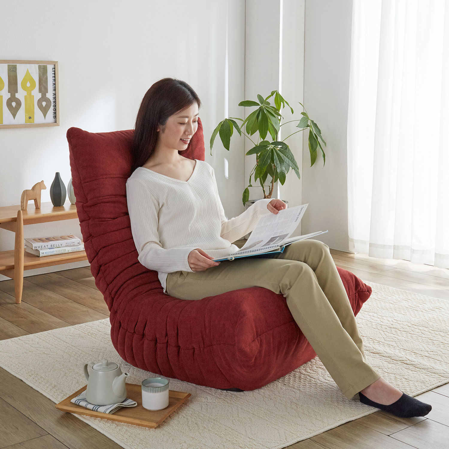 身体を預けてくつろげるリクライニングローソファー ＜1人掛け