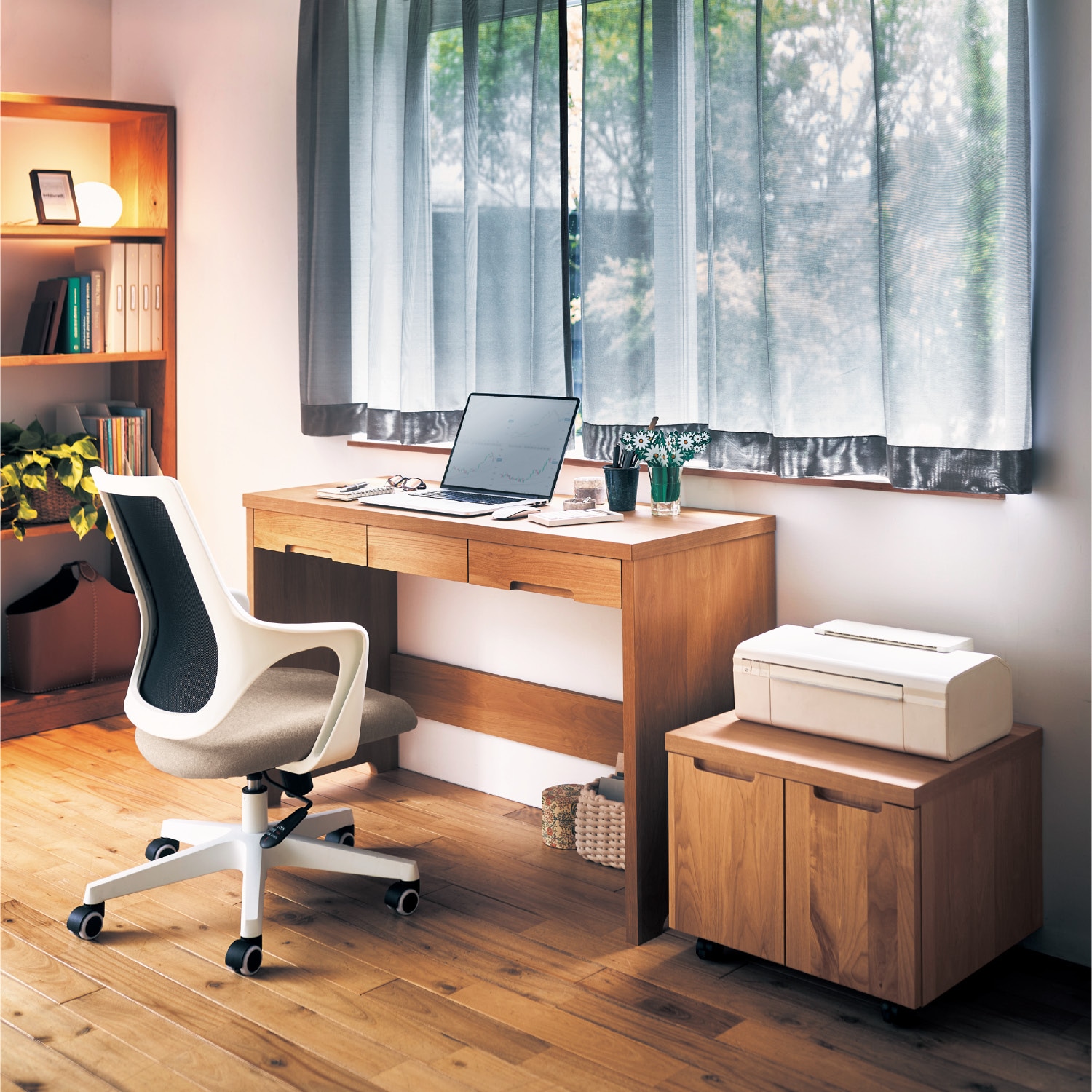 あたたかみのあるアルダー材のパソコンデスク（パソコンデスク/ワーク