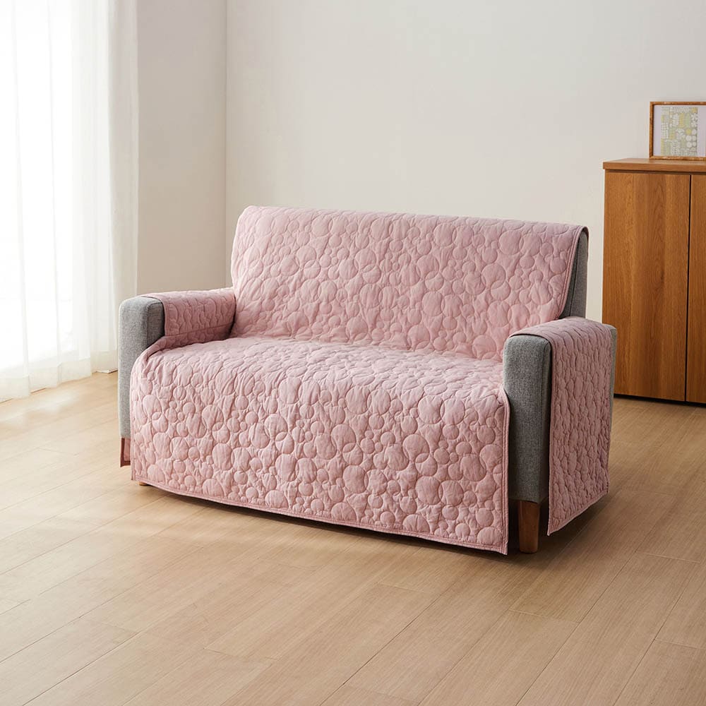 ウォッシュキルトの肘掛付きソファカバー「ミッキーモチーフ