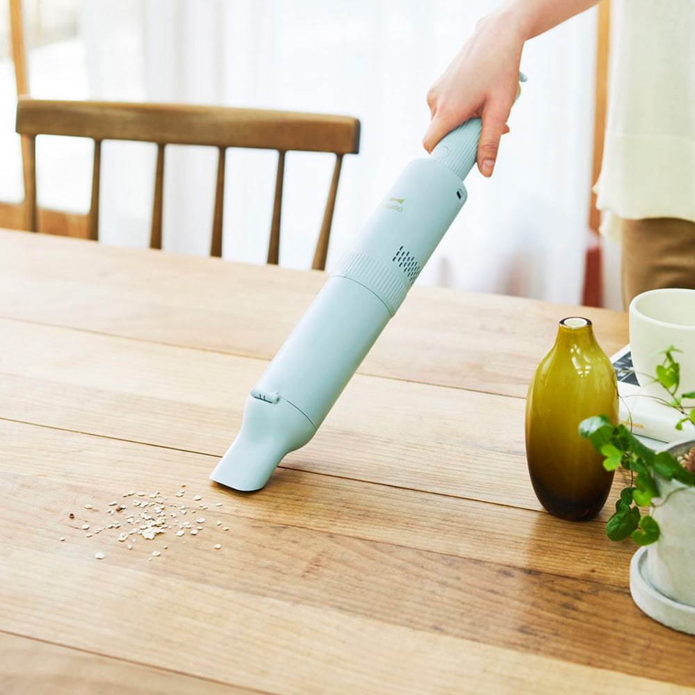 スリム2WAYスティッククリーナー 【約840g軽量設計／コードレス／USB