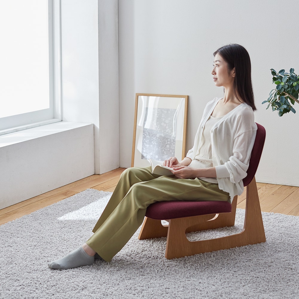 受注生産】ゆったり座れる低座椅子 【天童木工】(天童木工)｜通販の
