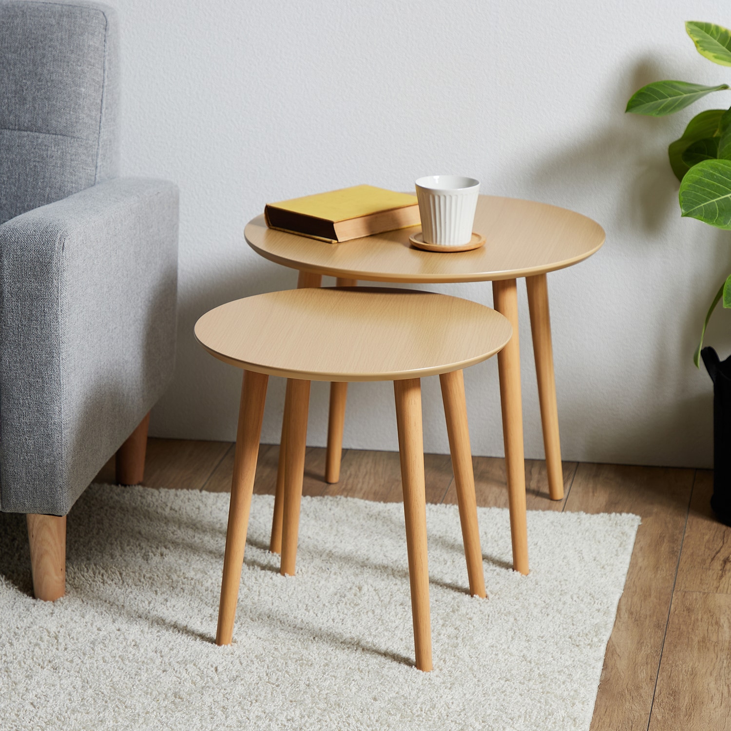 サイズ違いの円形サイドテーブル2点セット（サイドテーブル/リビング