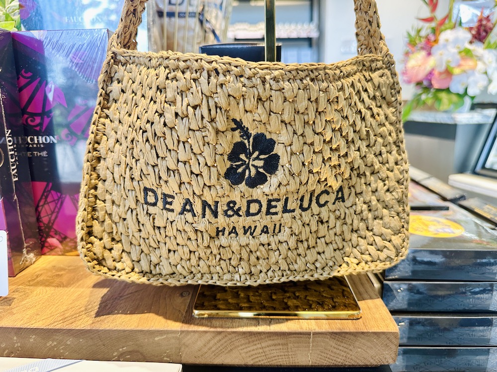 ディーン＆デルーカ・ハワイ カカアコ店限定のラフィア・バッグ 〜特別