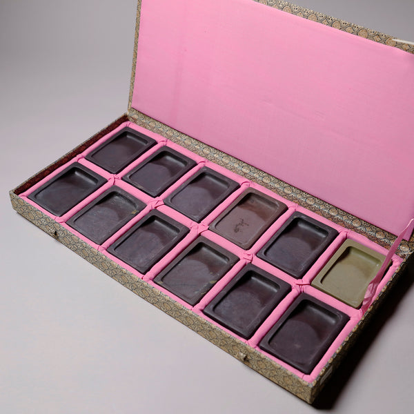 端渓 3吋 淌池硯十二種セット – PIGMENT TOKYO