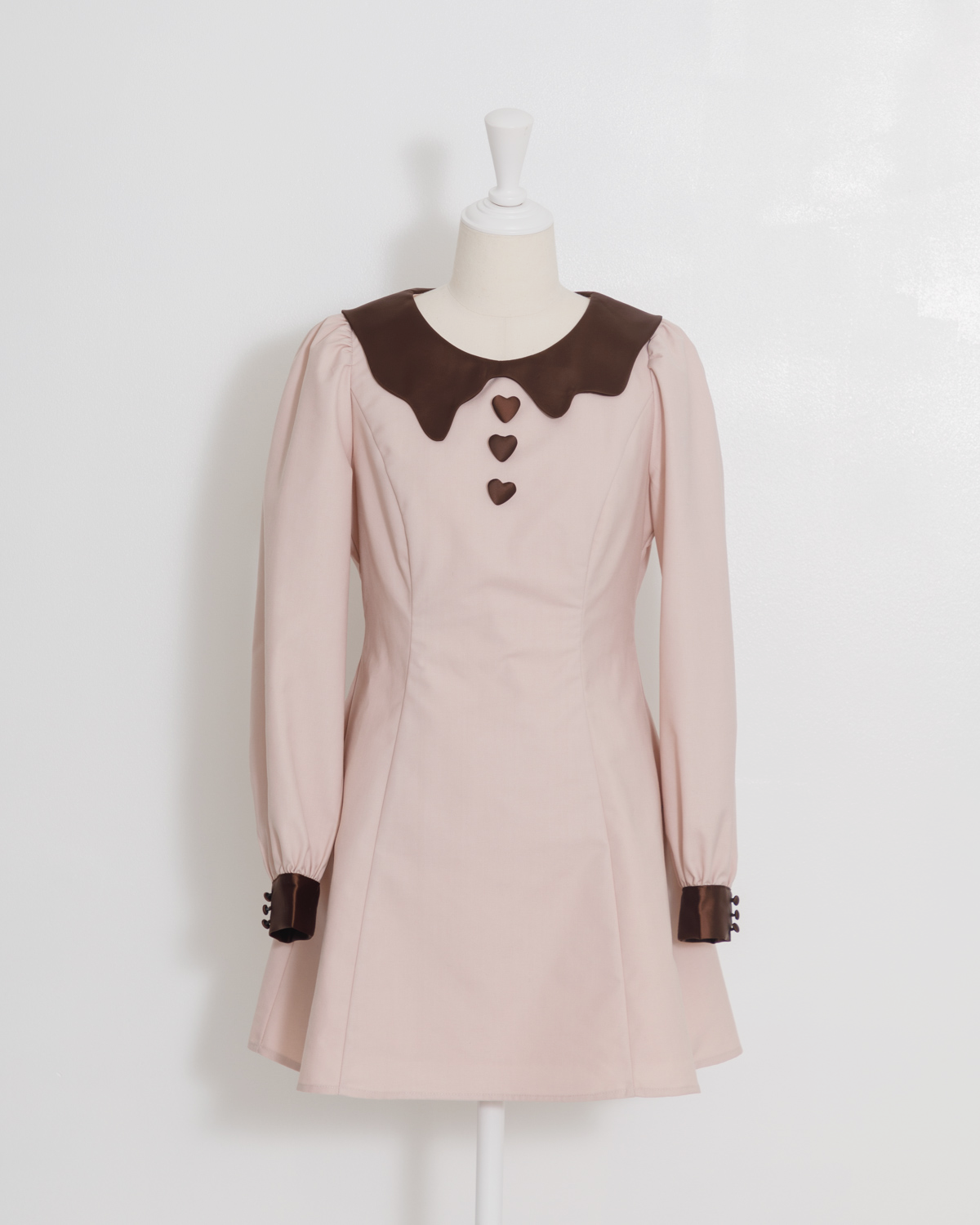 melty chocolate フリルエプロンワンピース – pium