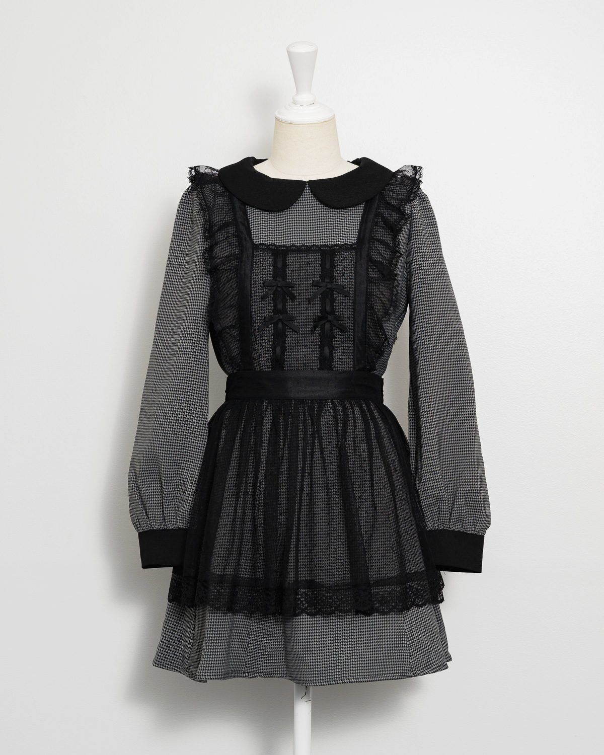 チュールエプロン付き丸襟ワンピース – pium