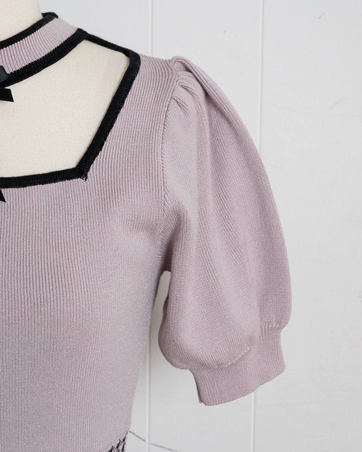 ビジューチョーカー千鳥ベルトニットワンピ – pium