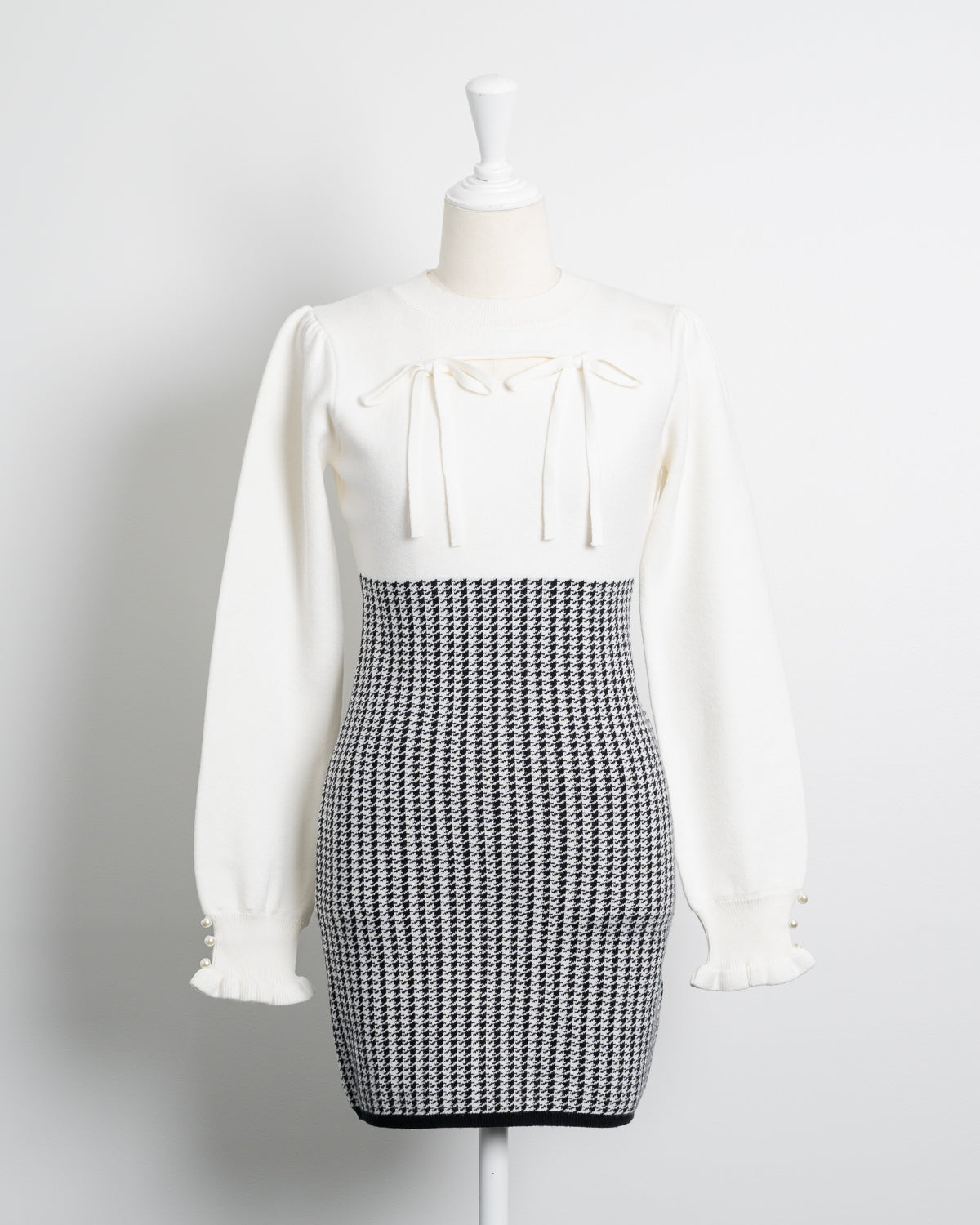 カットアウト千鳥柄ニットワンピース – pium