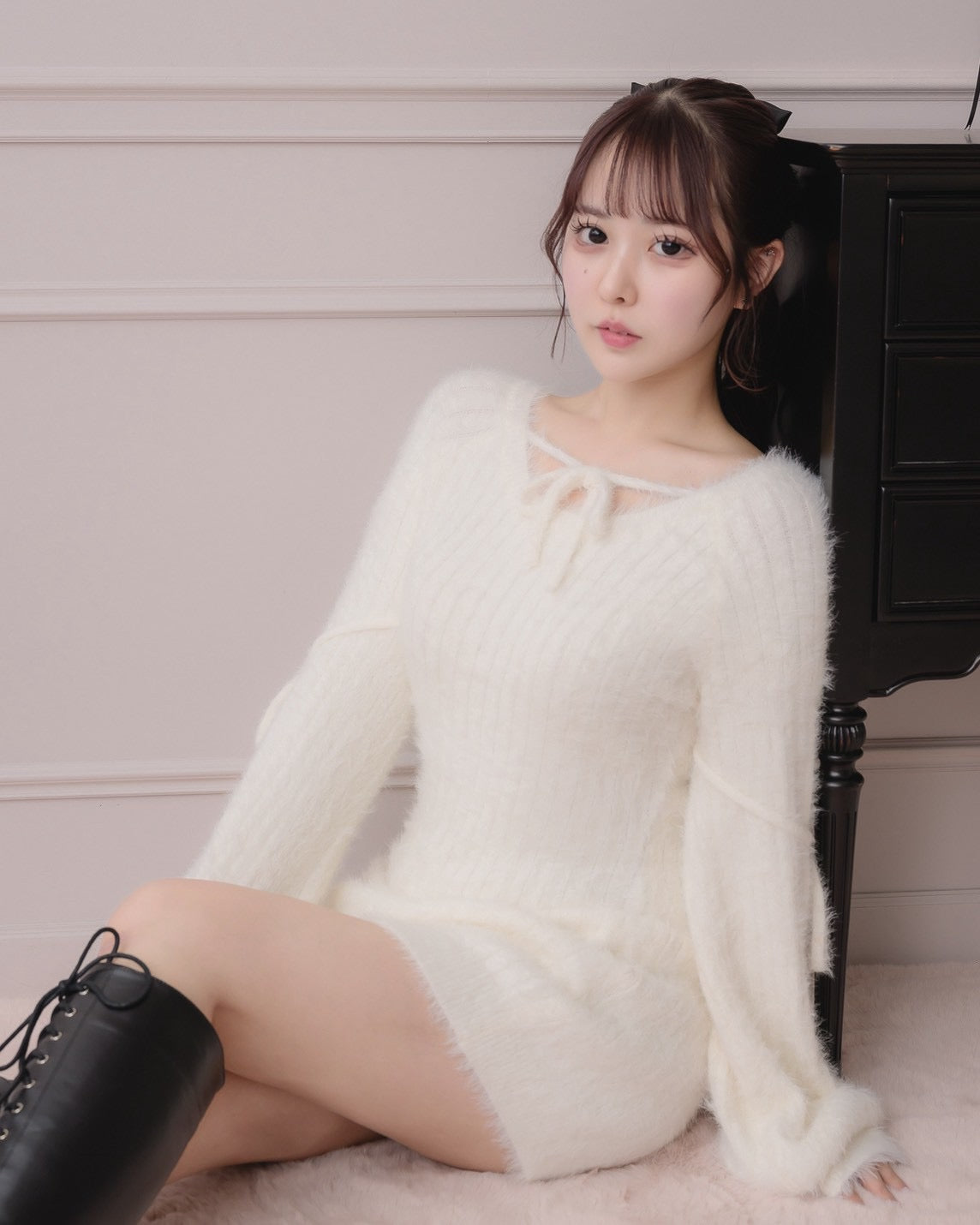 リボンテープフェザーニットワンピース – pium