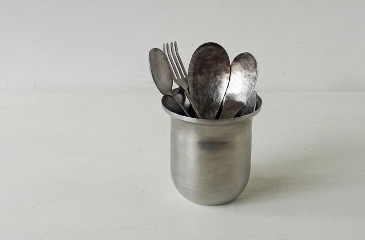 竹俣勇壱 / カトラリー入れ | Piröleikki