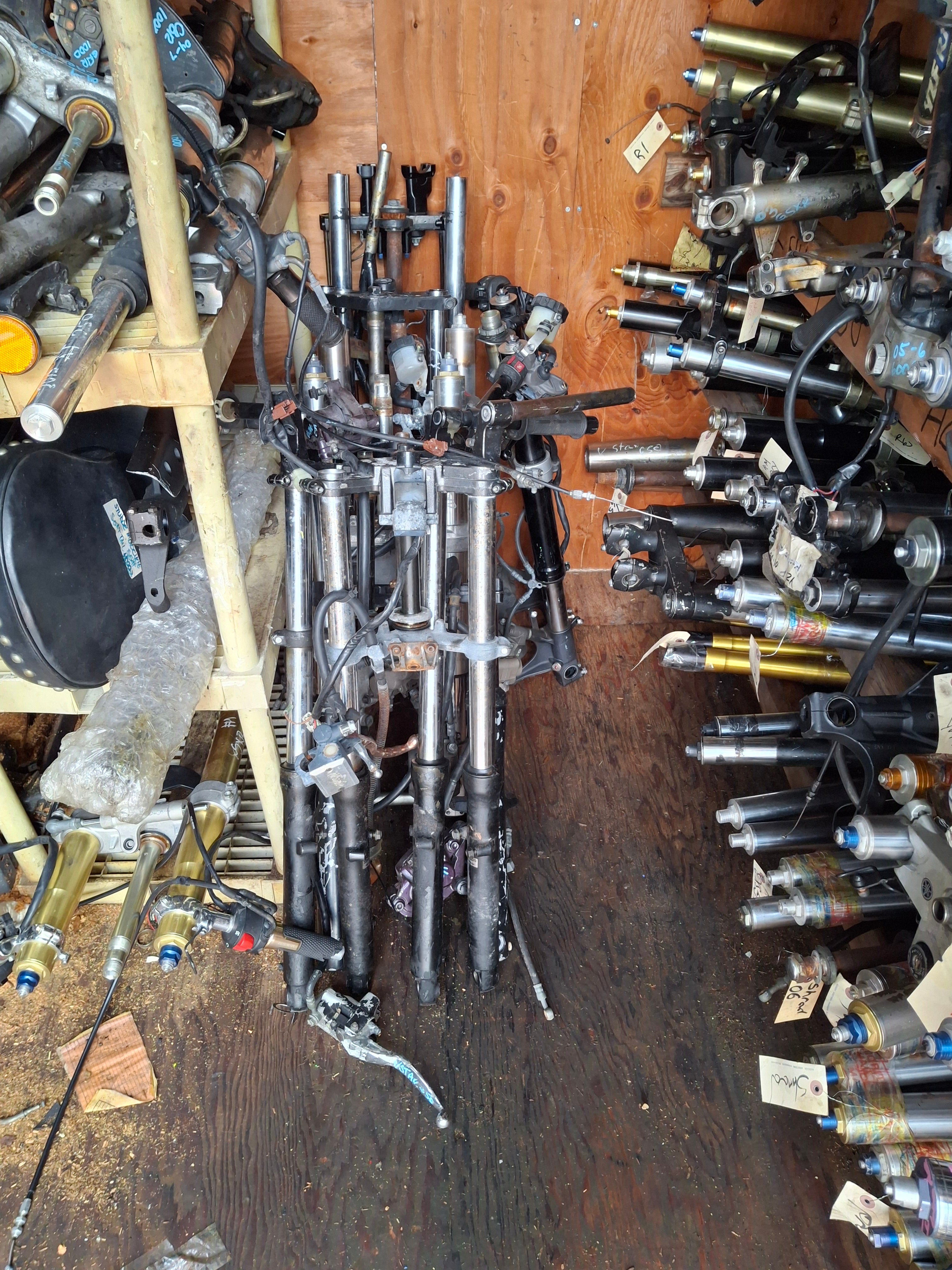 Kawasaki ZX-12 / Ninja 1200 Parts – Pompano Pats