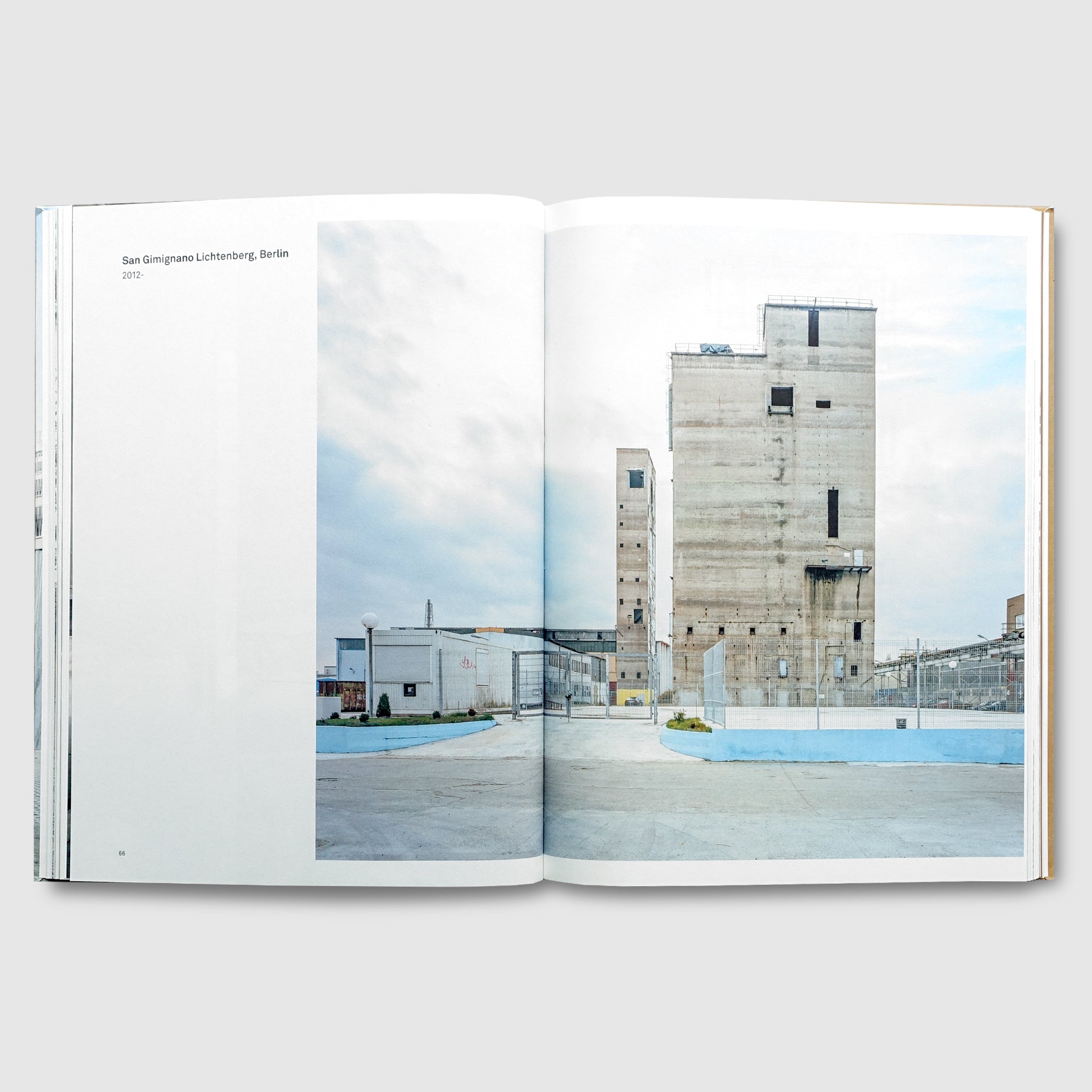 2G - #81 ARNO BRANDLHUBER | Post Architecture Books