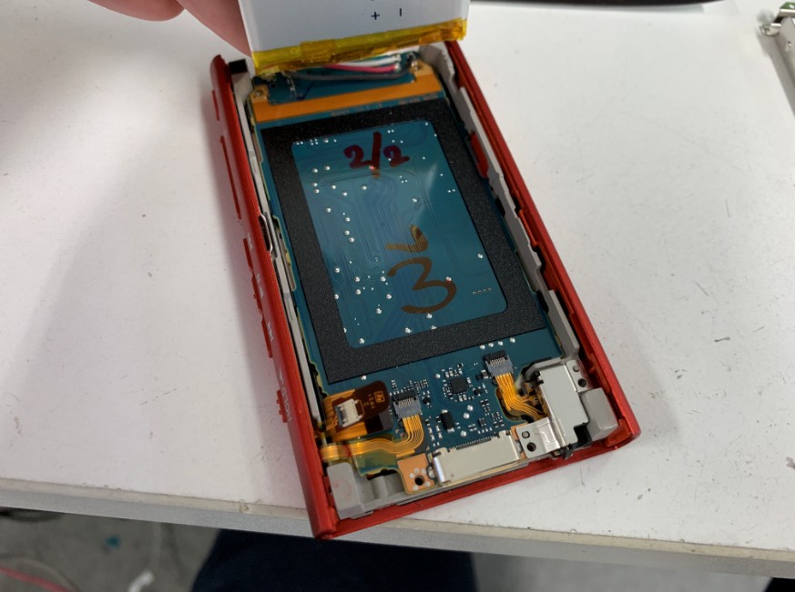 WALKMAN NW-A35/A36/A37のバッテリー交換修理価格が7980円と安い！新品