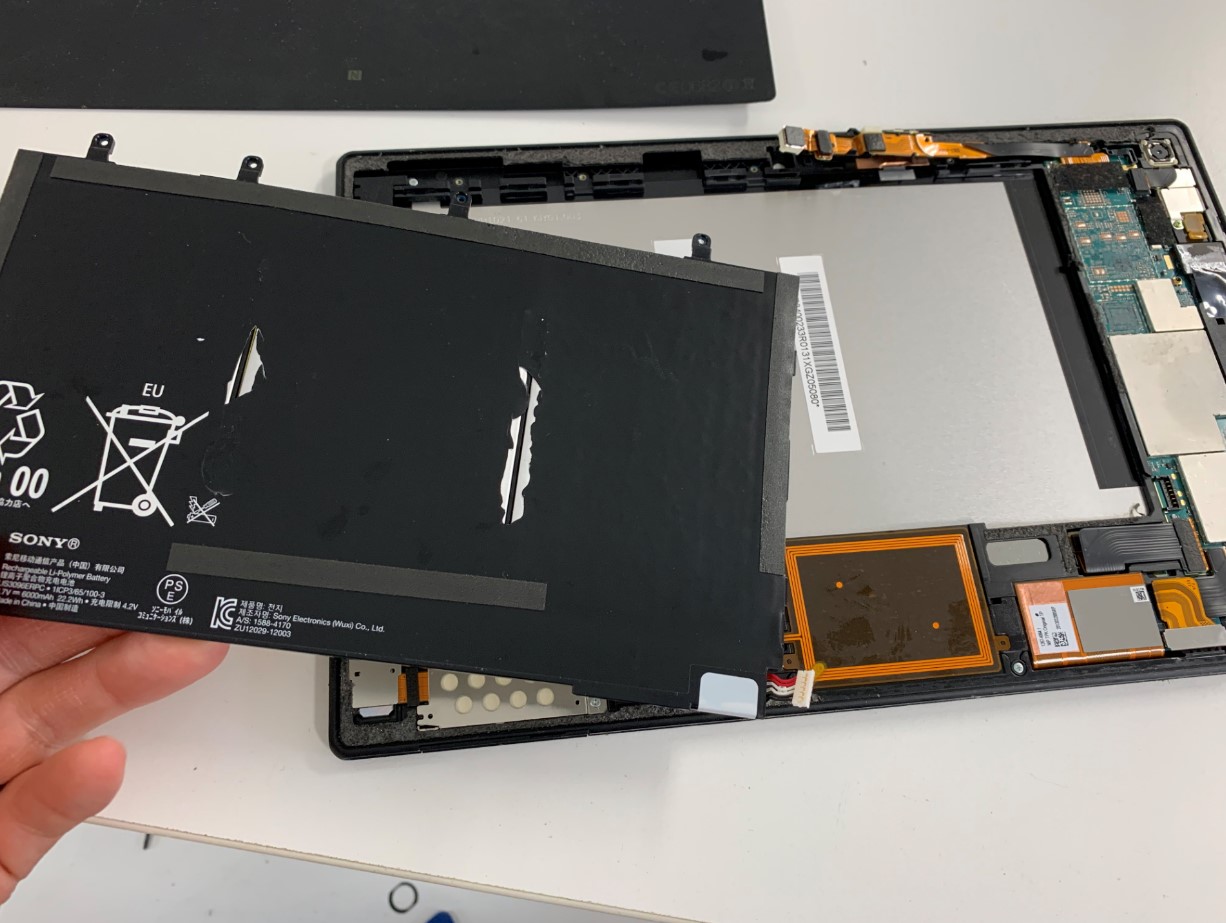 Xperia Tablet Zバッテリー交換8800円と安い！充電残量の表示異常も