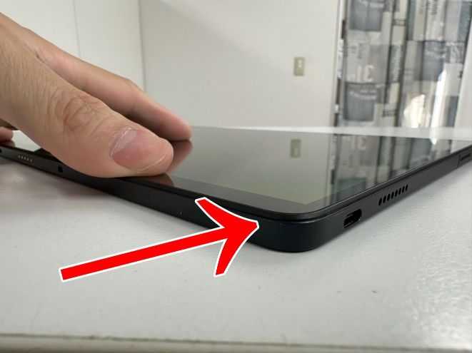 Lenovo IdeaPad Duet 560 Chromebookのガラス割れを修理！画面破損や