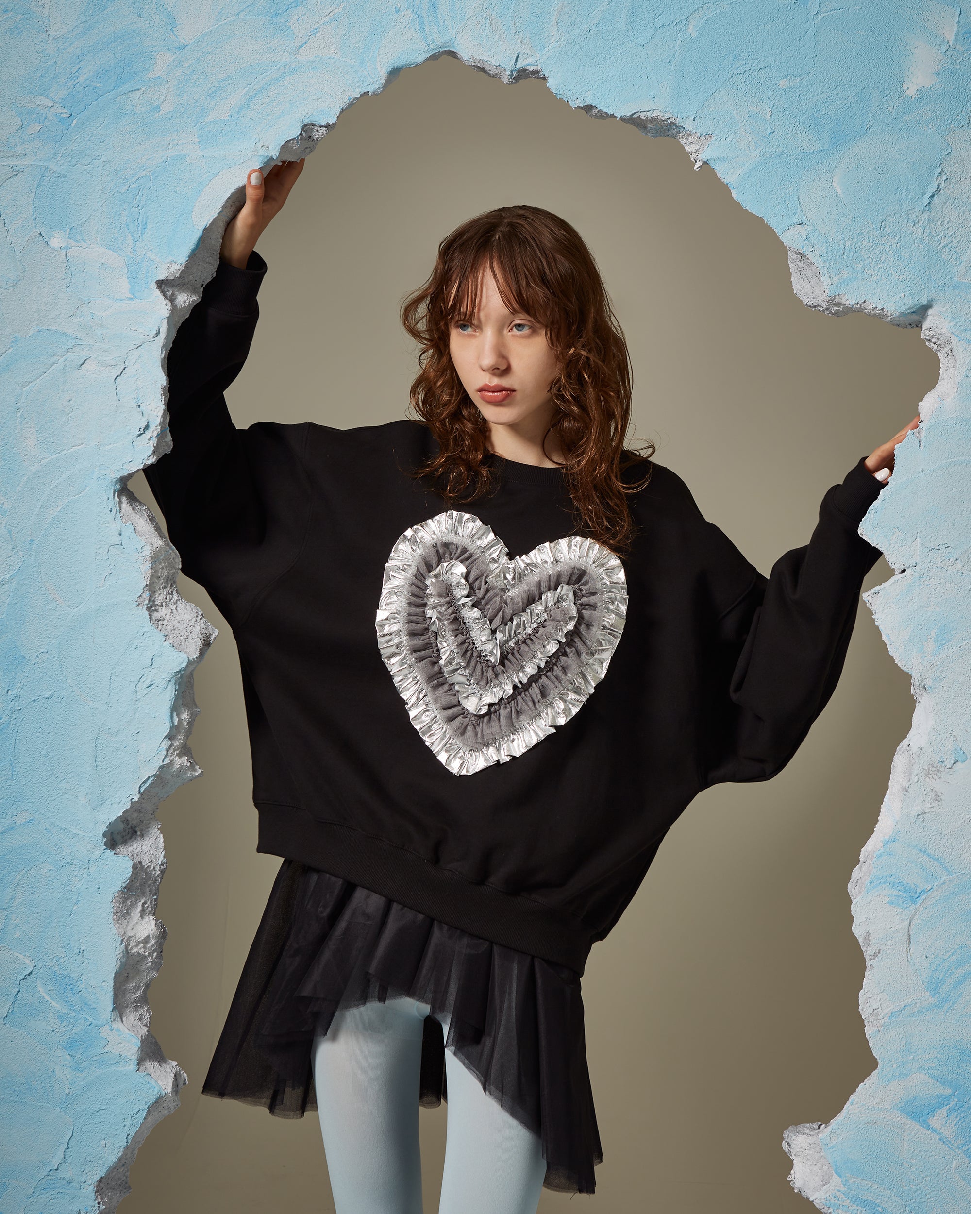 Heart tulle sweatshirt (black)