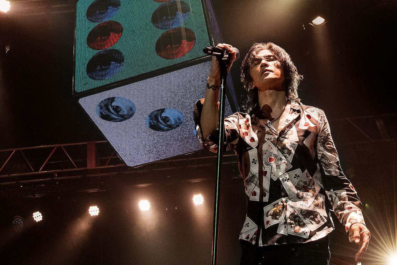 稲葉浩志、LIVE DVD ＆ Blu-ray 2作品リリース決定！ | POPSCENE