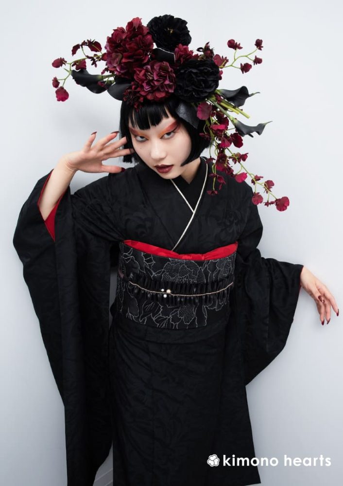 モードスタイル】KH-537｜クールな黒色に乱菊の柄が浮かぶシンプル振袖