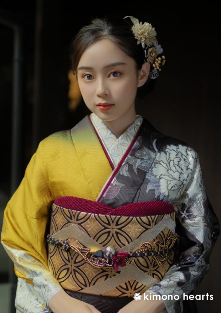 伝統古典】FL-D401｜牡丹と熨斗の古典柄。黄色とグレーの色使いが個性