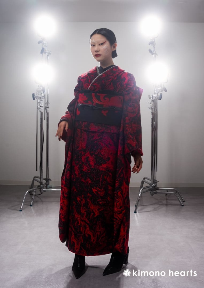 モードスタイル】KH-519｜赤と黒の配色がかっこいい。墨流し柄のモード