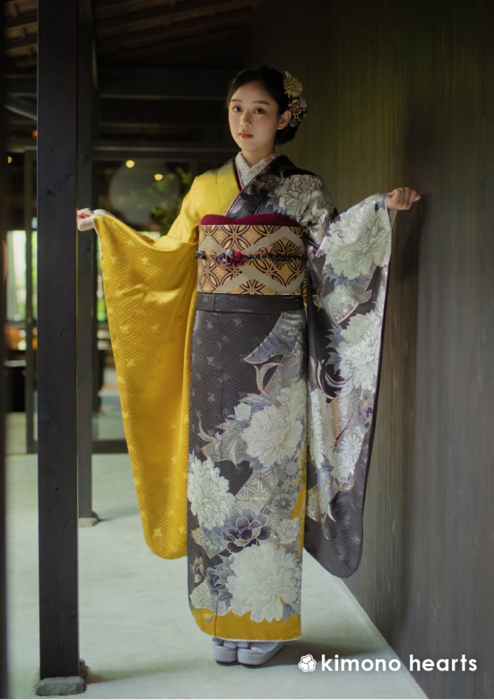 伝統古典】FL-D401｜牡丹と熨斗の古典柄。黄色とグレーの色使いが個性