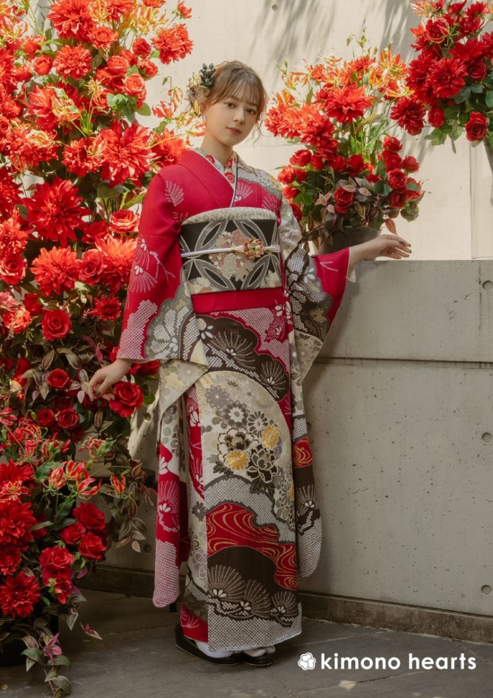 伝統古典】FL-C311｜吉祥文様が格式高い赤色の古典柄振袖｜kimono