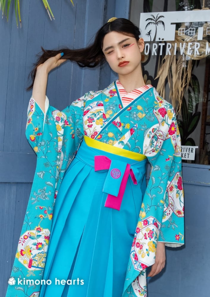 ハカマ二】KH-527：マカロンラムネ｜シノワズリ柄の青緑色の振袖と